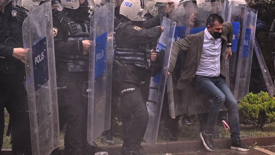 Faşizme karşı omuz omuza!